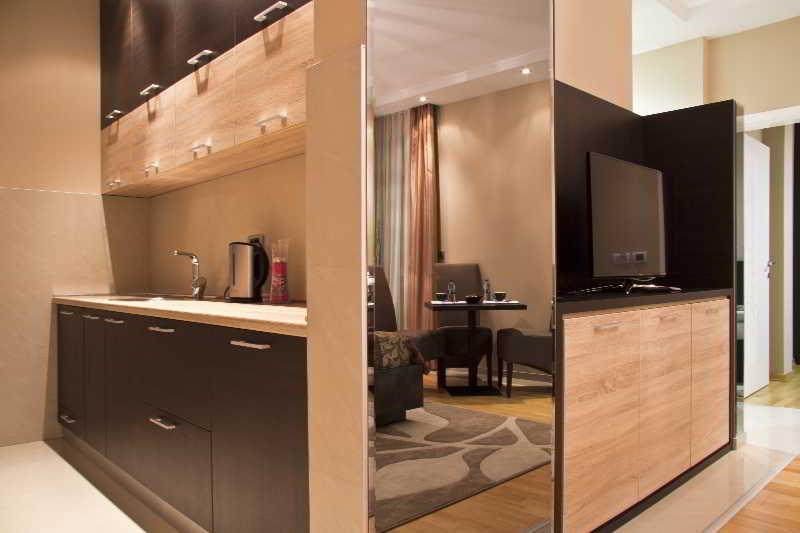 Apartment K *